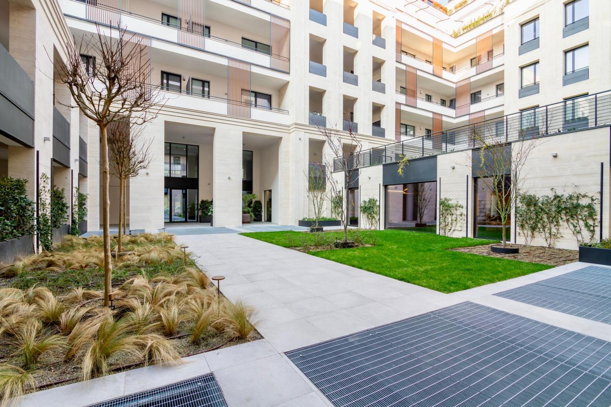 Urban Luxury - Bright And Central Apartment Milán Exteriér fotografie